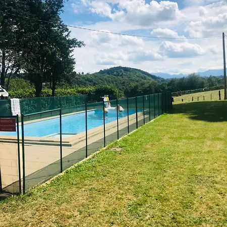 L'oree Des Roses, De Avec Jardin Et Piscine
