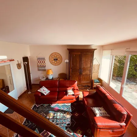 Casa vacanze L'oree Des Roses, De Avec Jardin Et Piscine
